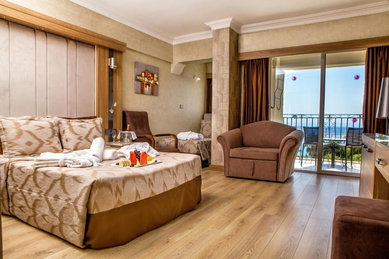 Laur Hotels Experience & Elegance Дидим Экстерьер фото