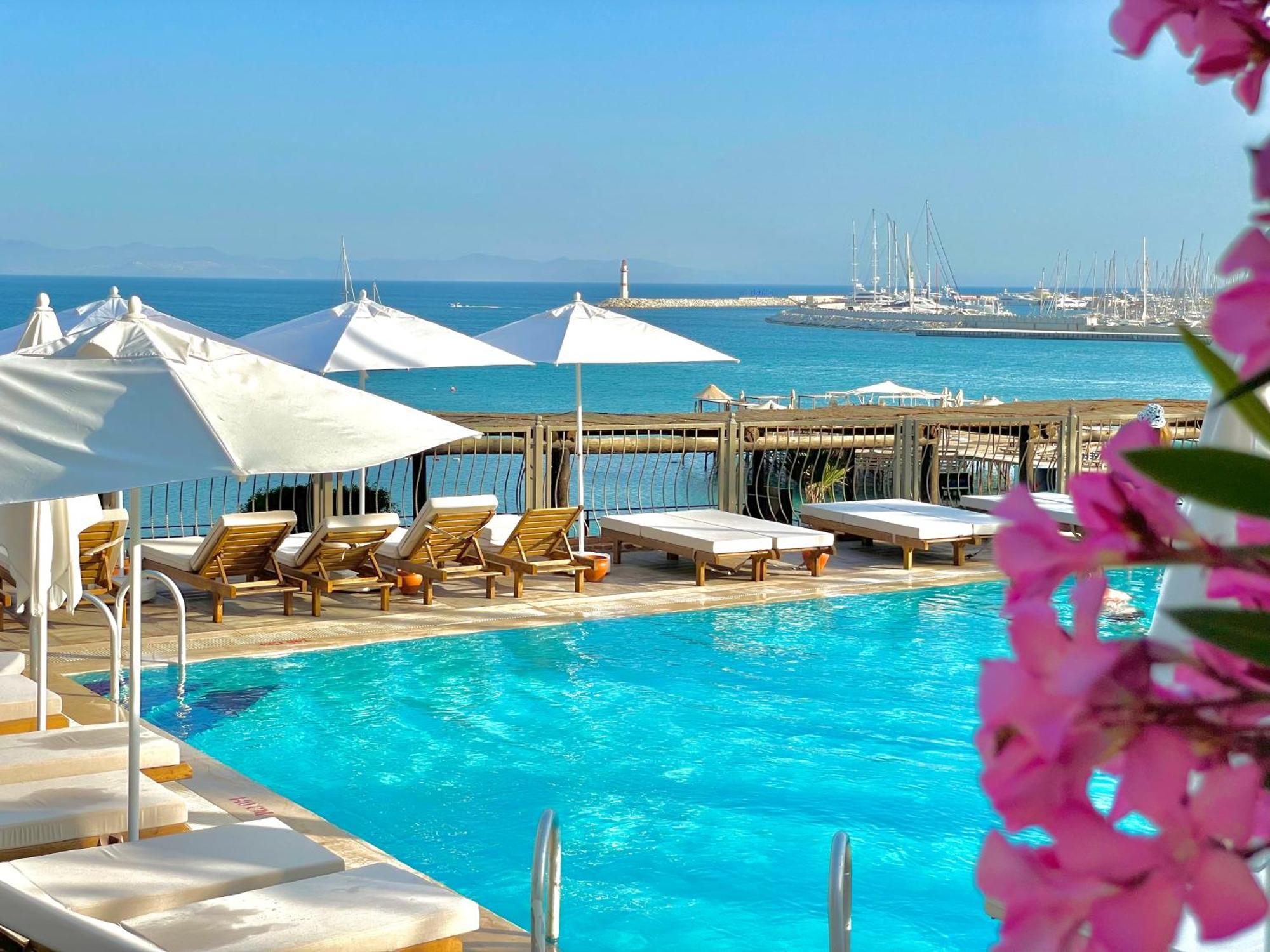 Laur Hotels Experience & Elegance Дидим Экстерьер фото