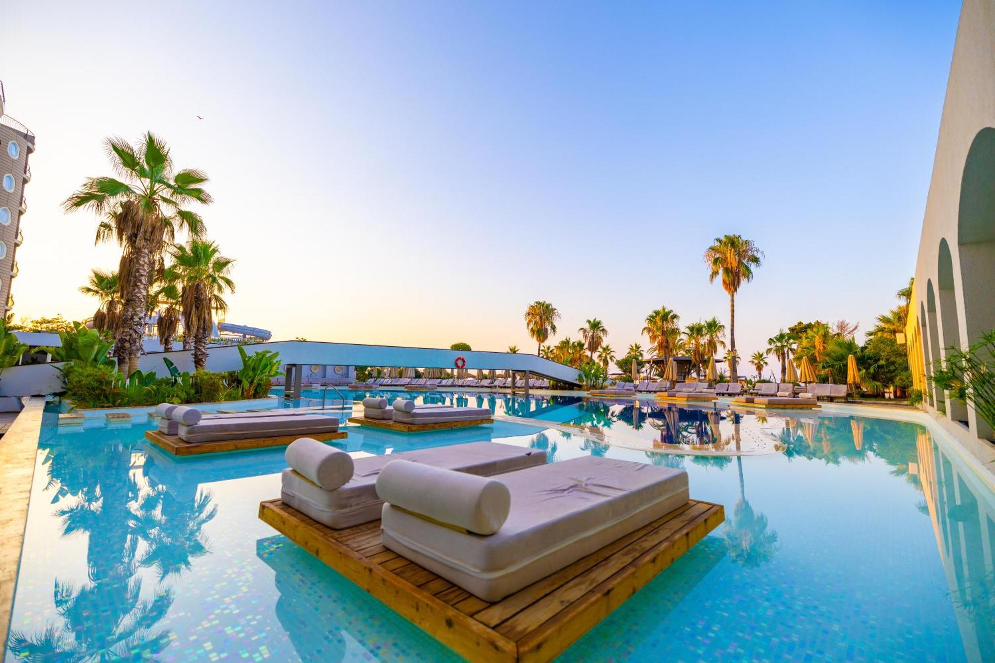 Laur Hotels Experience & Elegance Дидим Экстерьер фото